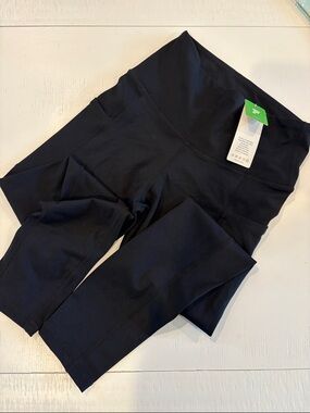 Women’s Black Active Leggings - High Waist Performance cropped Bottoms